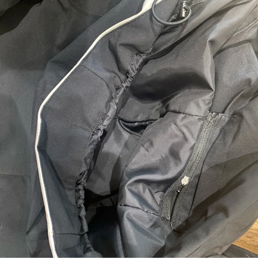 Spyder Black Ski Jacket with White Accents size 6 Women - Picture 6 of 11